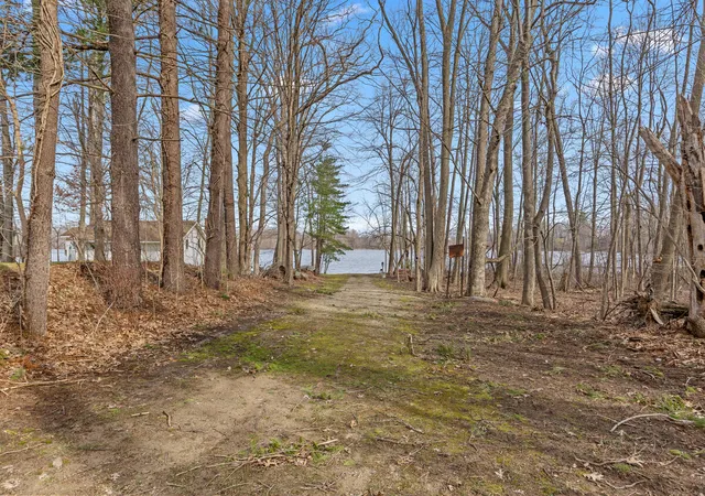 Homes for sale in Gobles, MI | 35081 Sweet Lake Dr, Gobles, MI 49055 | MLS# 70521110