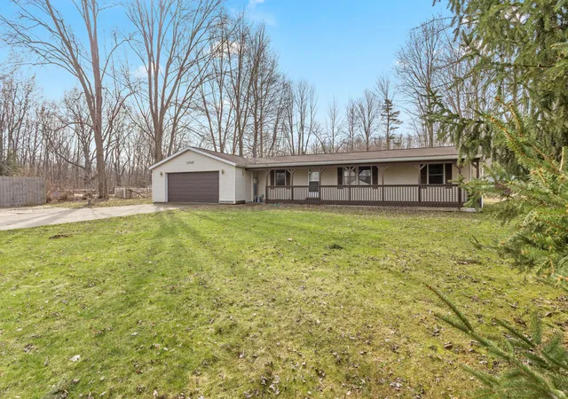 Homes for sale in Gobles, MI | 35081 Sweet Lake Dr, Gobles, MI 49055 | MLS# 70521110
