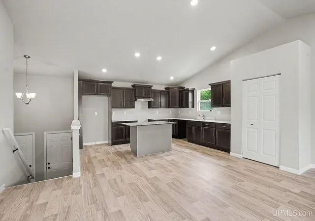 Photo 2 of Single family home for sale at 2107 28th Avenue, Menominee, MI 49858 | MLS# 50216261 | Listing updated on 2026-08-26