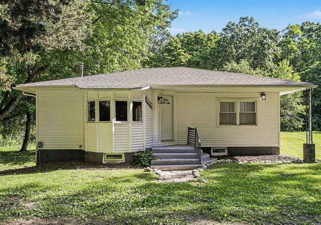 Homes for sale in Galesburg, MI | 11915 E L Ave, Galesburg, MI 49053 | MLS# 70541286