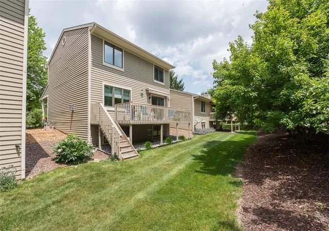 Homes for sale in Saline, MI | 607 Woodcreek Cir, Saline, MI 48176 | MLS# 70539056