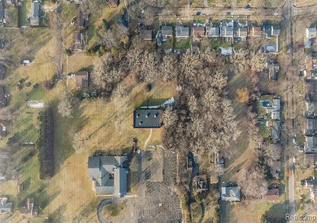 12th image of 30330 Schoolcraft Rd, Livonia, MI 48150 | MLS# 60970914