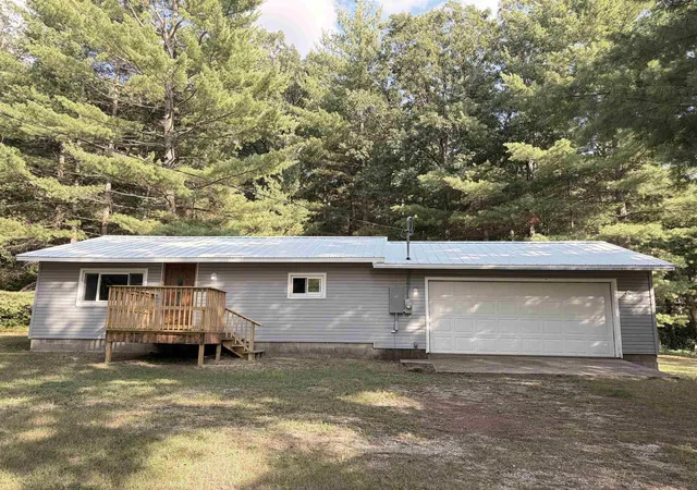 Photo 1 of Single family home for sale at 619 Beverly Dr, Harrison, MI 48625 | MLS# 50217386 | Listing updated on 2026-09-15