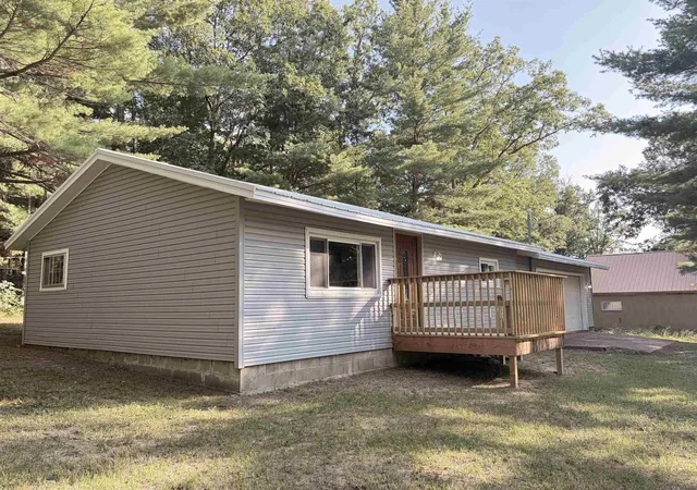Photo 2 of Single family home for sale at 619 Beverly Dr, Harrison, MI 48625 | MLS# 50217386 | Listing updated on 2026-09-15