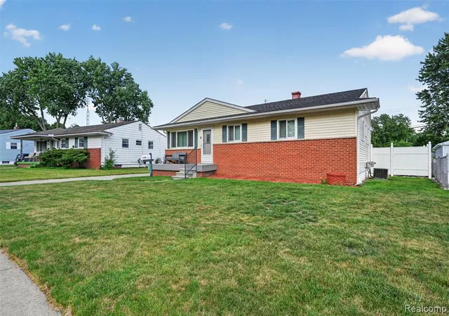 Homes for sale in Swartz Creek, MI | 5179 Worchester, Swartz Creek, MI 48473 | MLS# 61007796