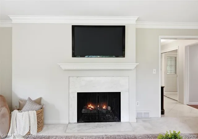 Photo 3 of Single family home for sale at 1642 Keller Ln, Bloomfield Hills, MI 48302 2248 | MLS# 61023492 | Listing updated on 2026-08-22