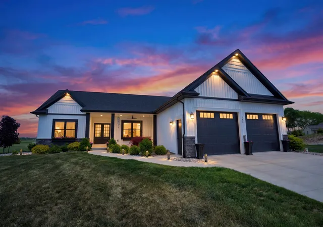 Homes for sale in Frankenmuth, MI | 184 Queens Creek Dr, Frankenmuth, MI 48734 | MLS# 50209987