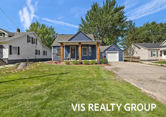 Homes for sale in Coopersville, MI | 453 Lincoln St, Coopersville, MI 49404 | MLS# 70544253