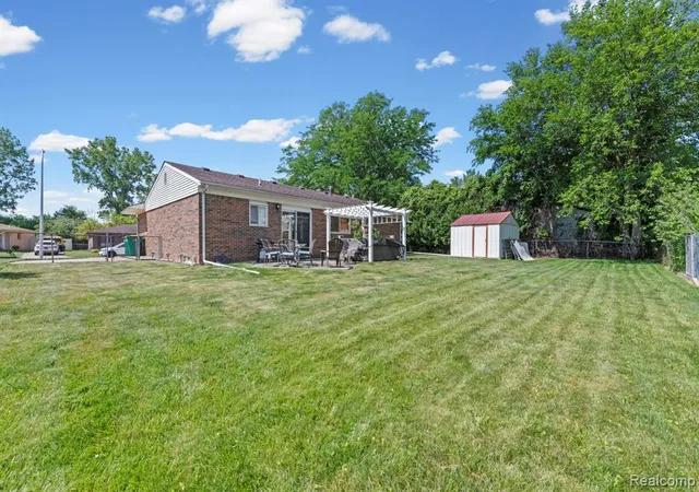 Homes for sale in Romulus, MI | 23888 Cedar Ridge Dr, Romulus, MI 48174 | MLS# 61008660