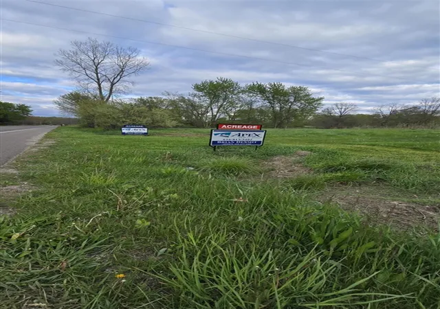 2nd image of 690 Pierce Rd, Plainwell, MI 49080 | MLS# 70529956