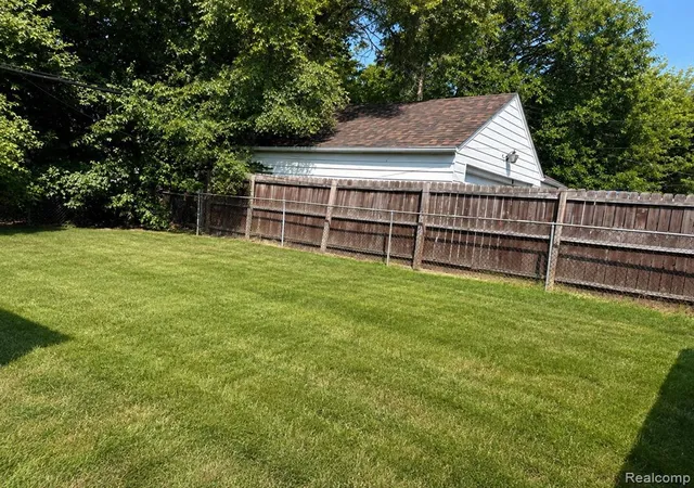 14th image of 10134 Britain St, Detroit, MI 48224 | MLS# 61023273