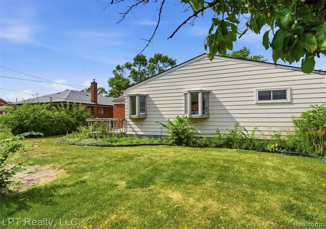 Photo 29 of Single family home for sale at 8134 Sunburst, Center Line, MI 48015 1553 | MLS# 61013953 | Listing updated on 2026-08-27