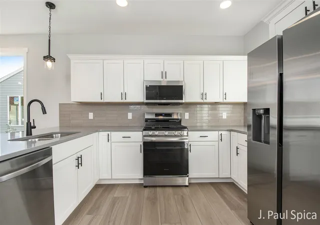 3rd image of 1209 Madera Ct, Byron Center, MI 49315 | MLS# 70485787