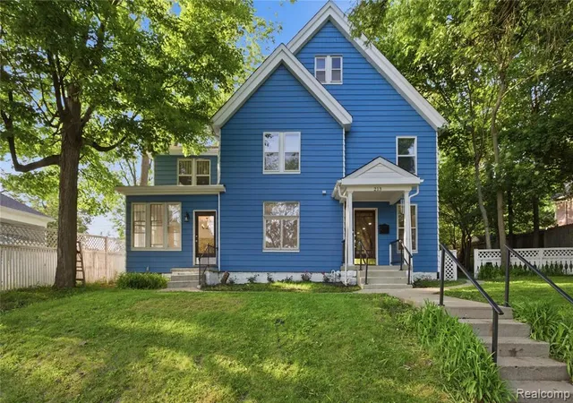 Homes for sale in Ypsilanti, MI | 213 Maple St, Ypsilanti, MI 48198 | MLS# 60999754