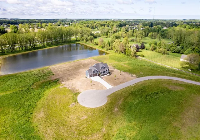 2nd image of 9180 Perry Ct, Zeeland, MI 49464 | MLS# 70482300