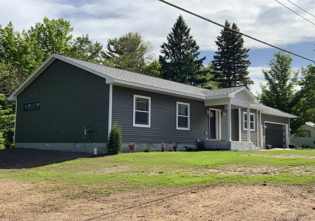 Photo 2 of Single family home for sale at 155 Brookton Rd, Marquette, MI 49855 | MLS# 50210065 | Listing updated on 2026-08-26