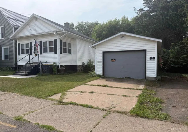 Photo 2 of Single family home for sale at 609 Sutherland St, Ironwood, MI 49938 | MLS# 50217134 | Listing updated on 2026-09-05