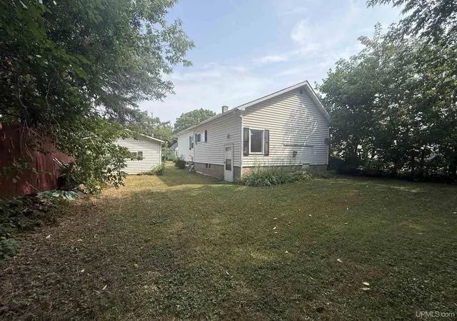 Photo 3 of Single family home for sale at 609 Sutherland St, Ironwood, MI 49938 | MLS# 50217134 | Listing updated on 2026-09-05