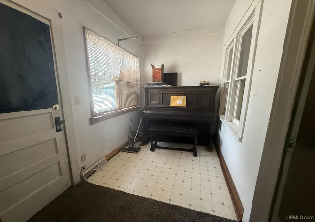 Photo 4 of Single family home for sale at 609 Sutherland St, Ironwood, MI 49938 | MLS# 50217134 | Listing updated on 2026-09-05