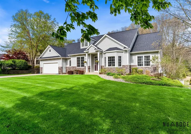 2nd image of 4082 Oakharbor St, Kalamazoo, MI 49009 | MLS# 70531432
