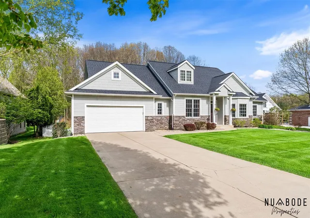 3rd image of 4082 Oakharbor St, Kalamazoo, MI 49009 | MLS# 70531432