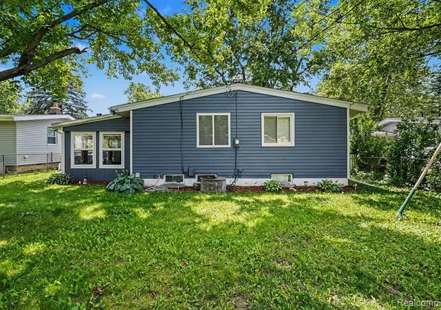 Homes for sale in Davison, MI | 205 Fitzner Dr, Davison, MI 48423 | MLS# 61005379