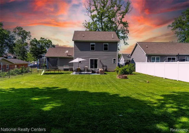 Homes for sale in Commerce Township, MI | 8423 Cascade St, Commerce Township, MI 48382 | MLS# 61003273
