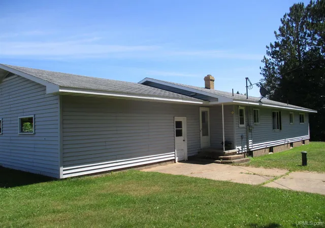 Photo 4 of Single family home for sale at 19861 M38 Hwy #2, Ontonagon, MI 49953 | MLS# 50214534 | Listing updated on 2026-10-08