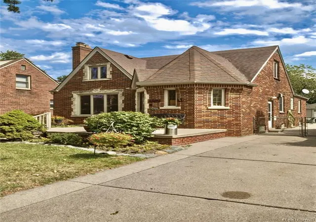 Photo 3 of Single family home for sale at 442 N Melborn St, Dearborn, MI 48128 1719 | MLS# 61025244 | Listing updated on 2026-08-30