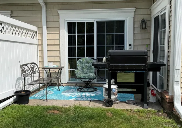 2nd image of 25588 Sun Sail Ct, Harrison Township, MI 48045 | MLS# 61017715