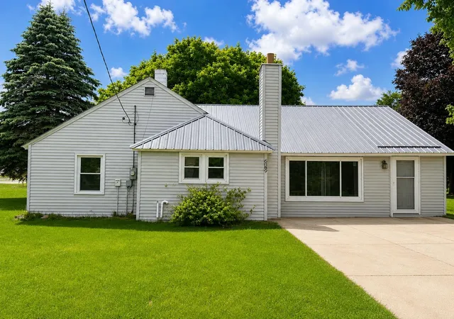 Homes for sale in Chase, MI | 6965 S 2nd St, Chase, MI 49623 | MLS# 80070619