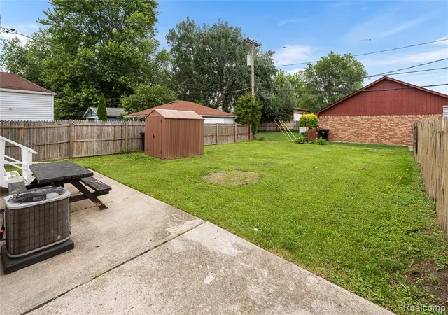 Homes for sale in Roseville, MI | 29510 John J St, Roseville, MI 48066 | MLS# 61008231