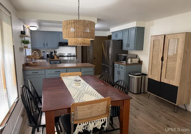 Photo 3 of Single family home for sale at 517 Adams St, Crystal Falls, MI 49920 | MLS# 50217604 | Listing updated on 2026-09-03