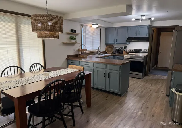 Photo 4 of Single family home for sale at 517 Adams St, Crystal Falls, MI 49920 | MLS# 50217604 | Listing updated on 2026-09-03