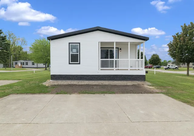 Homes for sale in Brown City, MI | 4087 Sunset Maple Dr, Brown City, MI 48416 | MLS# 50210506