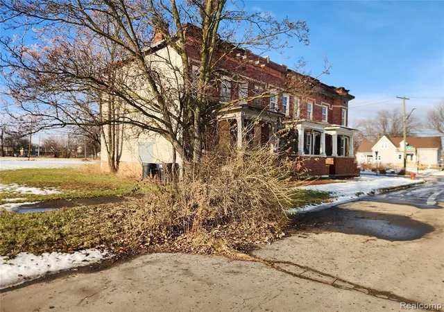 2nd image of 3095 17th St, Detroit, MI 48216 | MLS# 60962169