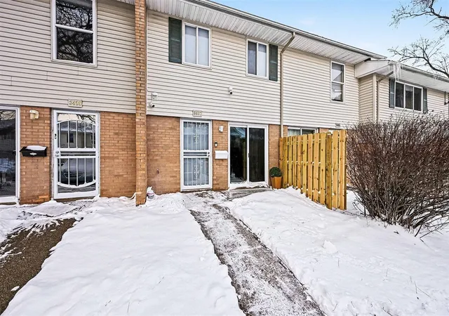 1st image of 3407 Kenbrooke Ct, Kalamazoo, MI 49006 | MLS# 70510061
