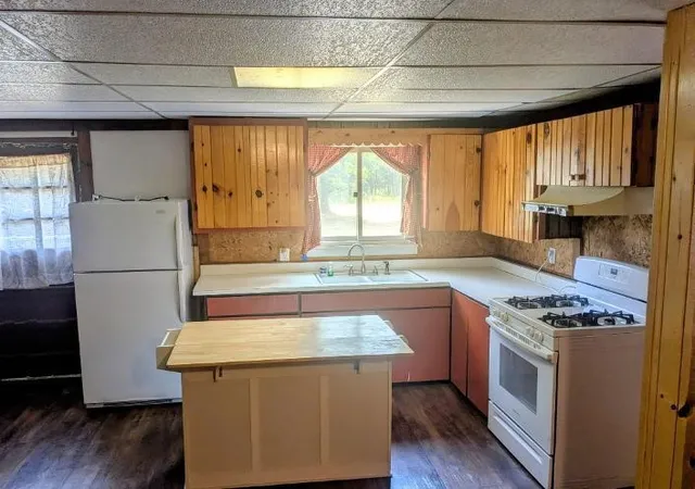 5th image of 4136 W 32Nd St, Baldwin, MI 49304 | MLS# 70549306
