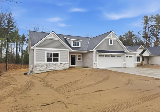 2nd image of 4717 Lexem Dr, Hudsonville, MI 49426 | MLS# 70506829