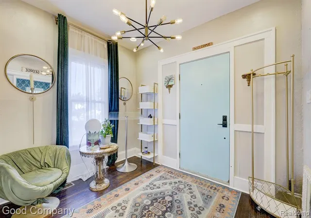 Photo 5 of Single family home for sale at 812 E George Ave, Hazel Park, MI 48030 | MLS# 61017512 | Listing updated on 2026-08-04