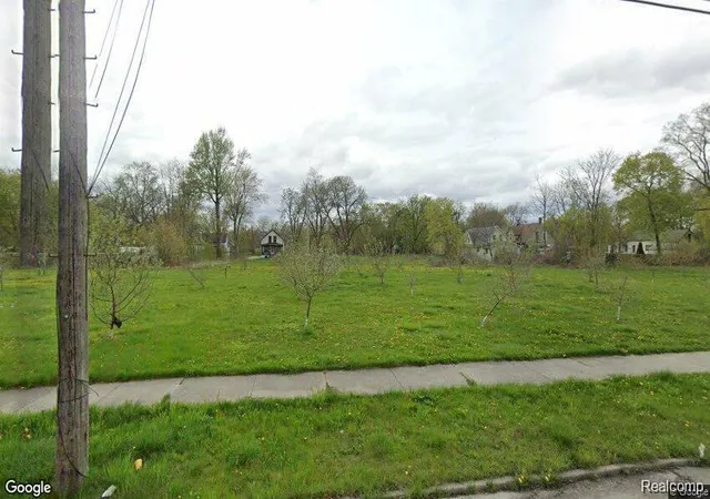 1st image of 221 S 14th St, Saginaw, MI 48601 | MLS# 61008190