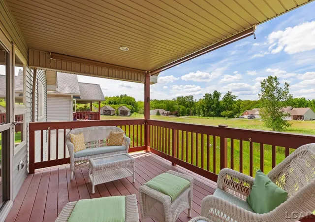Homes for sale in Tecumseh, MI | 1029 Ridgeview Dr, Tecumseh, MI 49286 | MLS# 50210500