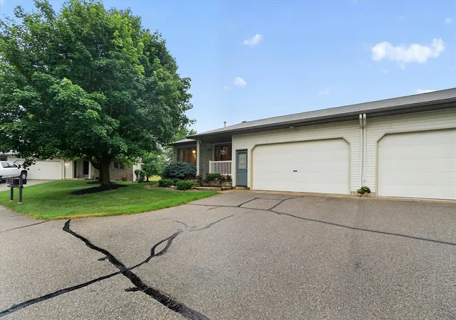 Photo 2 of Sale Pending at 6523 Wood Dora Dr, Caledonia, MI 49316 | MLS# 70548900 | Listing updated on 2026-08-15