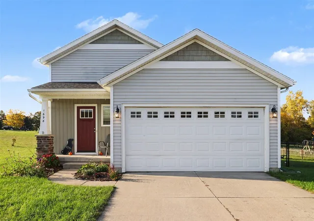 Photo 1 of Single family home for sale at 1698 Trent Ridge Ct, Cedar Springs, MI 49319 | MLS# 70564144 | Listing updated on 2026-10-30
