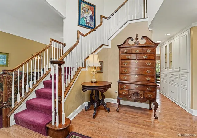 4th image of 23939 Stony Creek Dr, Farmington Hills, MI 48336 | MLS# 61008454