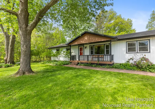 2nd image of 225 Alewa Dr, Grand Rapids, MI 49504 | MLS# 70534451