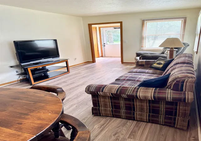 Photo 5 of Single family home for sale at 318 S Houghton St, Lake City, MI 49651 | MLS# 80071306 | Listing updated on 2026-08-07