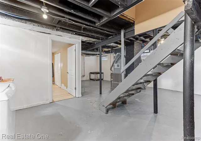 5th image of 19800 Oakfield St, Detroit, MI 48235 | MLS# 60983249