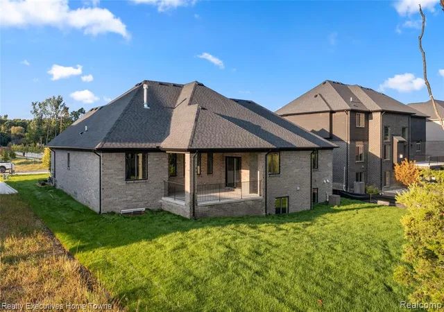 Homes for sale in Richmond, MI | 35071 Woodside Dr, Richmond, MI 48062 | MLS# 60986178