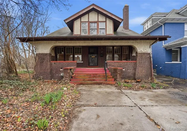 1st image of 563 Chalmers St, Detroit, MI 48215 | MLS# 60984481